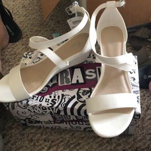 White wedges